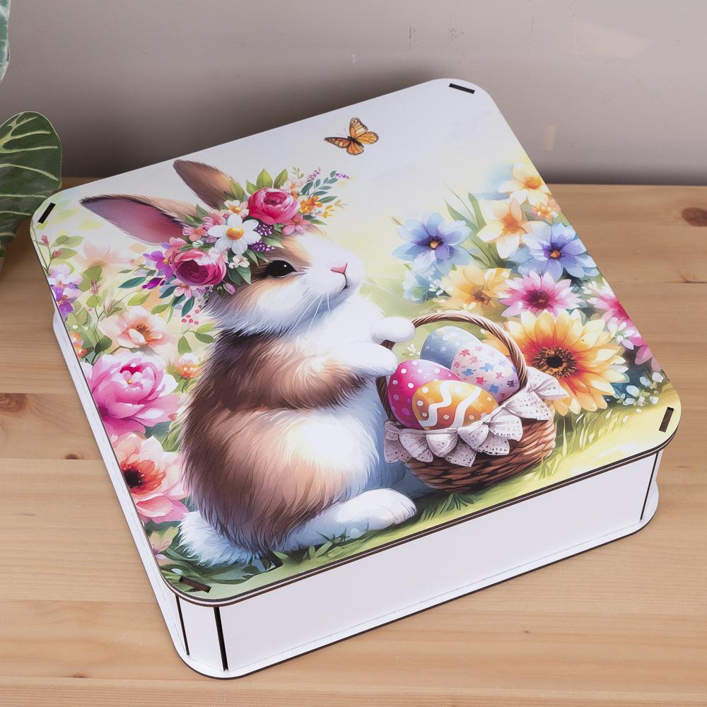 Коробка квадратна зайчик у віночку (5588-32)