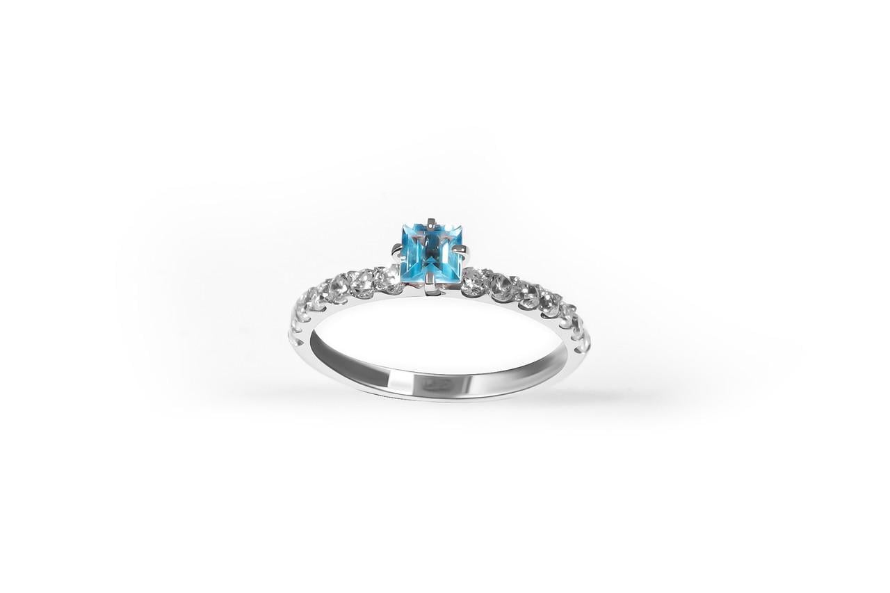 Кольцо из белого золота с топазом и муассанитами K-0388 р. 19,5 (2474969154)