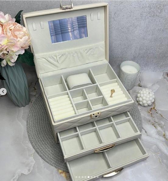 Ящик из экокожи 28х18х13 см Бежевый