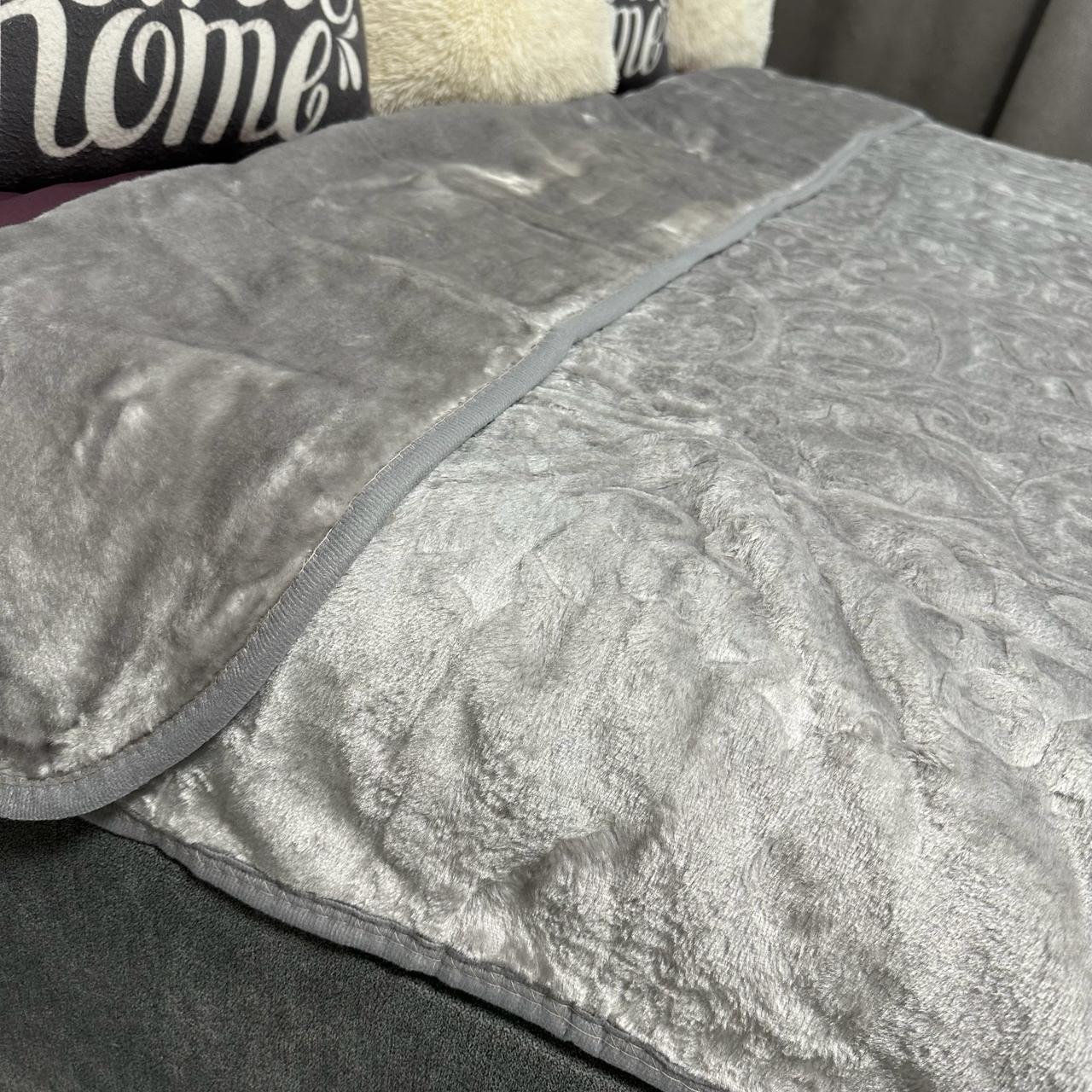 Покрывало на кровать акриловое 200x230 см Серый (P-акрил-9) - фото 3 Покрывало на кровать акриловое 200x230 см Серый (P-акрил-9) - фото 3