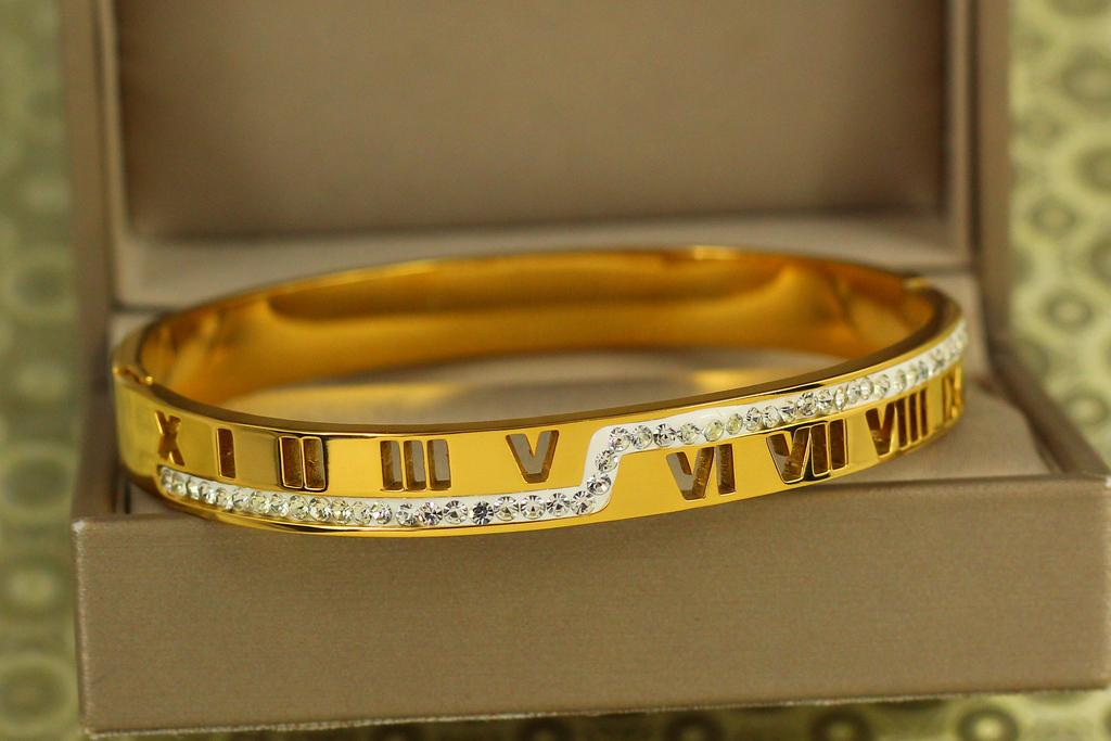 Браслет бенгл Xuping Jewelry жесткий Roman Numeral 60 мм на руку от 17 до 19 см Лимонный