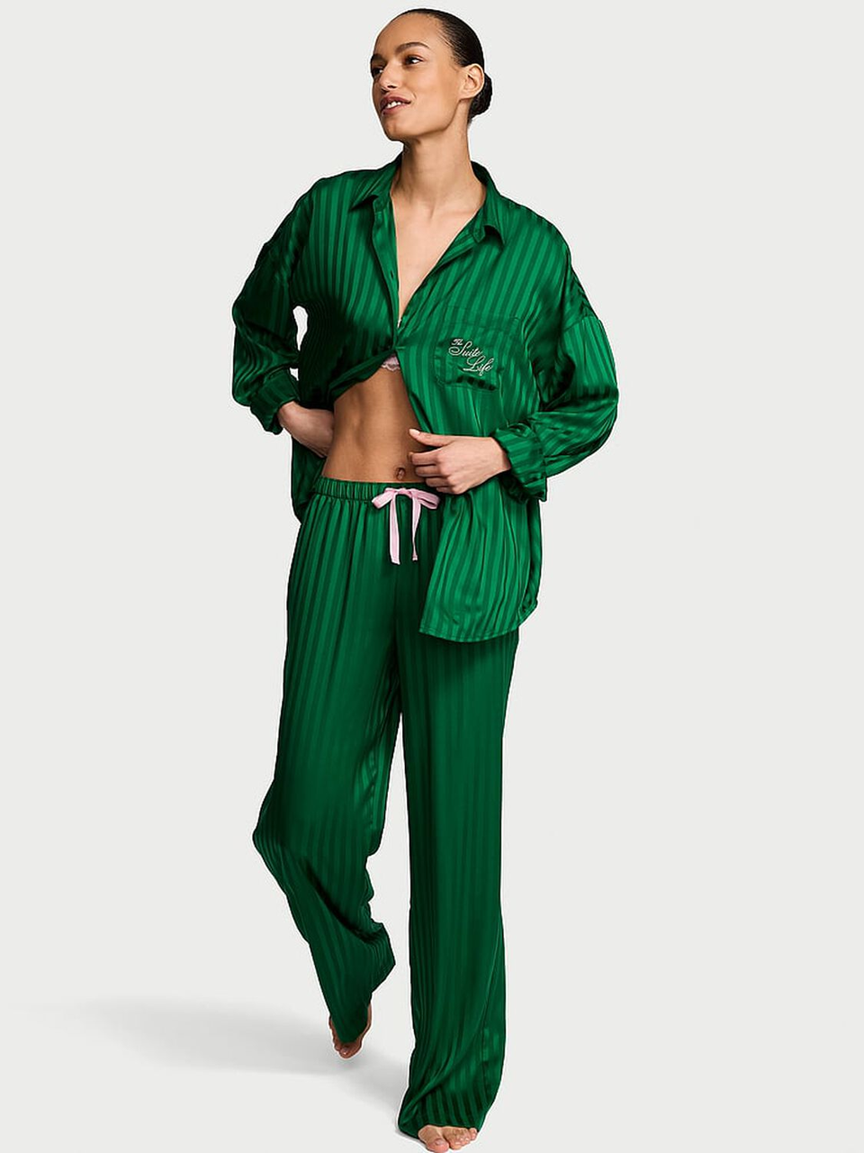 Пижама женская Victoria's Secret Signature Satin Oversized Long Pajama L Зеленый (3110527596) Пижама женская Victoria's Secret Signature Satin Oversized Long Pajama L Зеленый (3110527596)