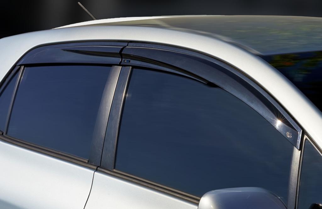 Ветровики Sunplex для Toyota Auris 2007-2012 гг. полистирол Черный