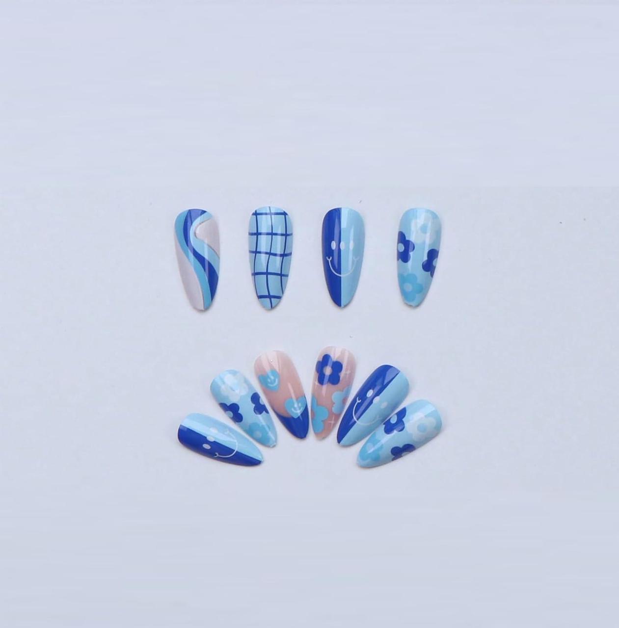 Комплект накладних нігті Blue Fantasy мигдаль середньої довжини з клейовими пластинами 24 шт. Синій (2789190674) - фото 6