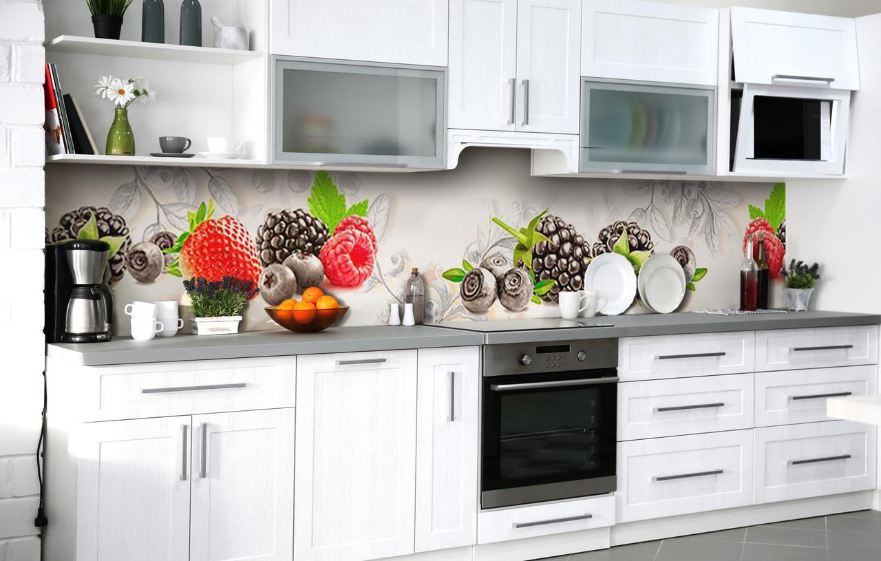 Кухонный фартук Ягодный микс виниловый самоклеющийся 65х250 см