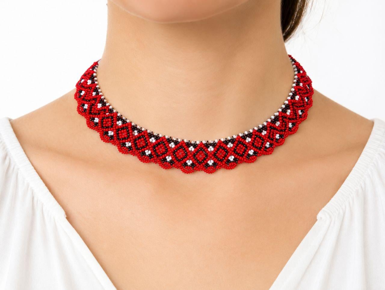 Крестьянка из бисера (ГЖ 01-47)