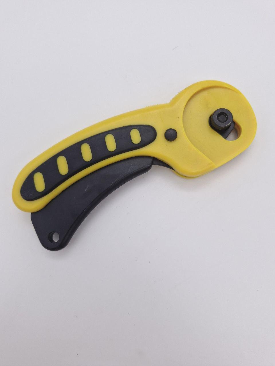 Нож строительный HT HERMES TOOLS с круглым лезвием d 45 мм (18-007) - фото 4 Нож строительный HT HERMES TOOLS с круглым лезвием d 45 мм (18-007) - фото 4