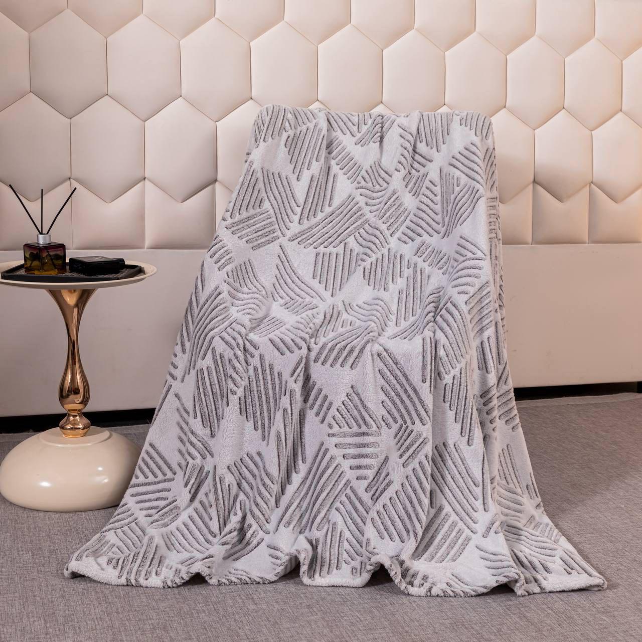 Плед-покривало Malloory Home Плюшевий з мікрофібри 200x230 см Cірий (1873-3) - фото 1 Плед-покривало Malloory Home Плюшевий з мікрофібри 200x230 см Cірий (1873-3) - фото 1