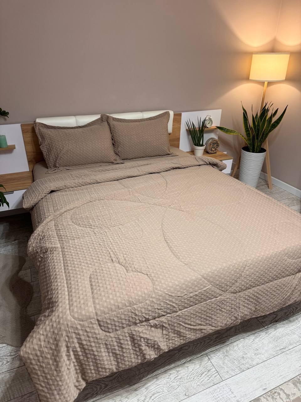 Постільна білизна з ковдрою сатин євро 200х230 см наволочки 50х70 см 2 шт. Капучино (Д-Al-sat-kovdra-001-03) - фото 3 Постільна білизна з ковдрою сатин євро 200х230 см наволочки 50х70 см 2 шт. Капучино (Д-Al-sat-kovdra-001-03) - фото 3