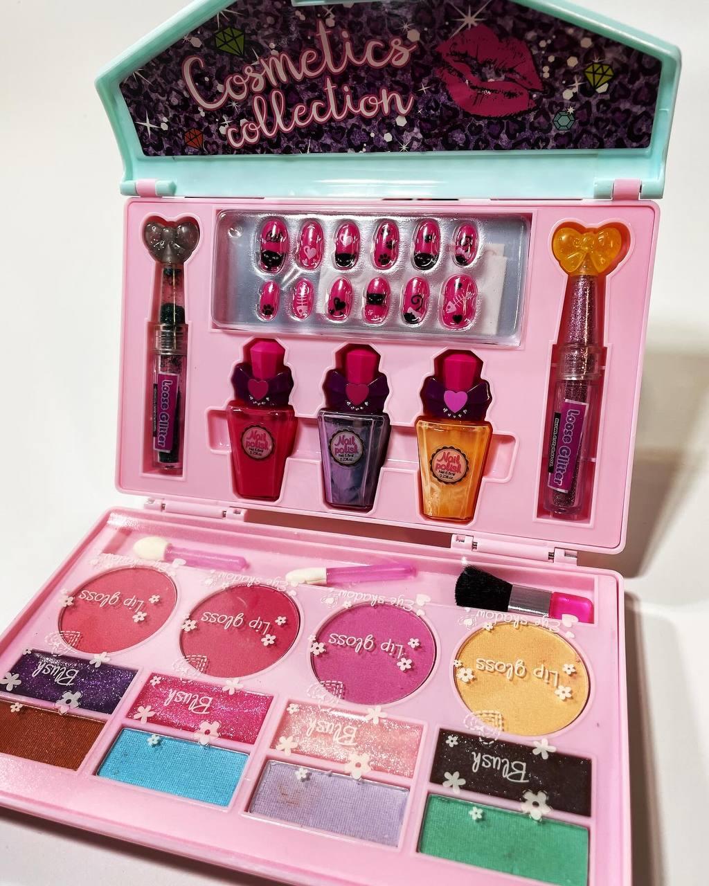 Набор детской декоративной косметики S&Li cosmetics S 22631 с сумочкой и зеркальцем - фото 2 Набор детской декоративной косметики S&Li cosmetics S 22631 с сумочкой и зеркальцем - фото 2