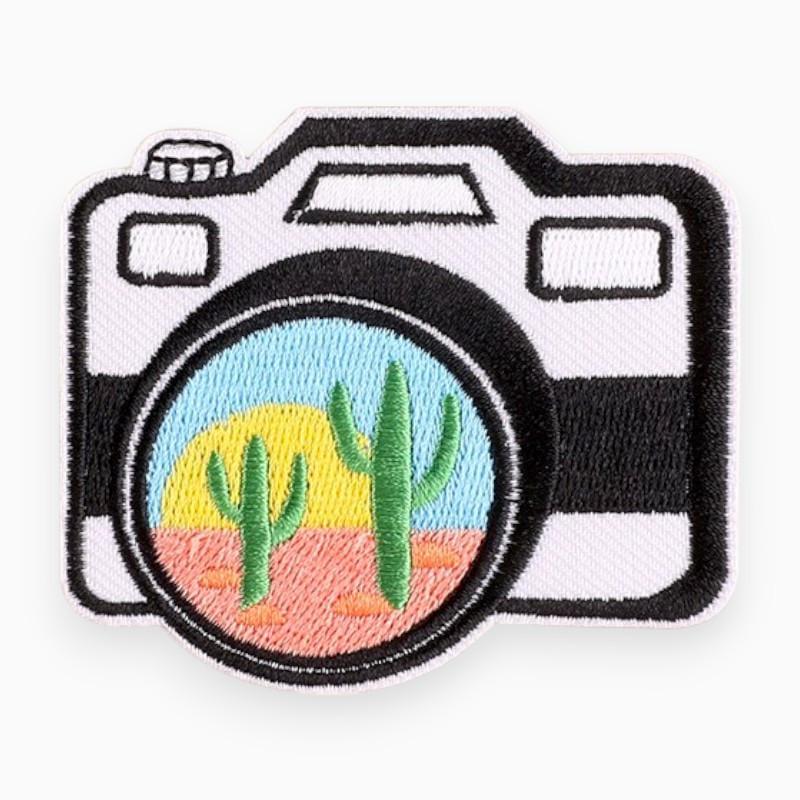 Термоаппликация Camera cactus вышитая 6,1х7,1 см 1 шт. Разноцветный (АК6171в52)