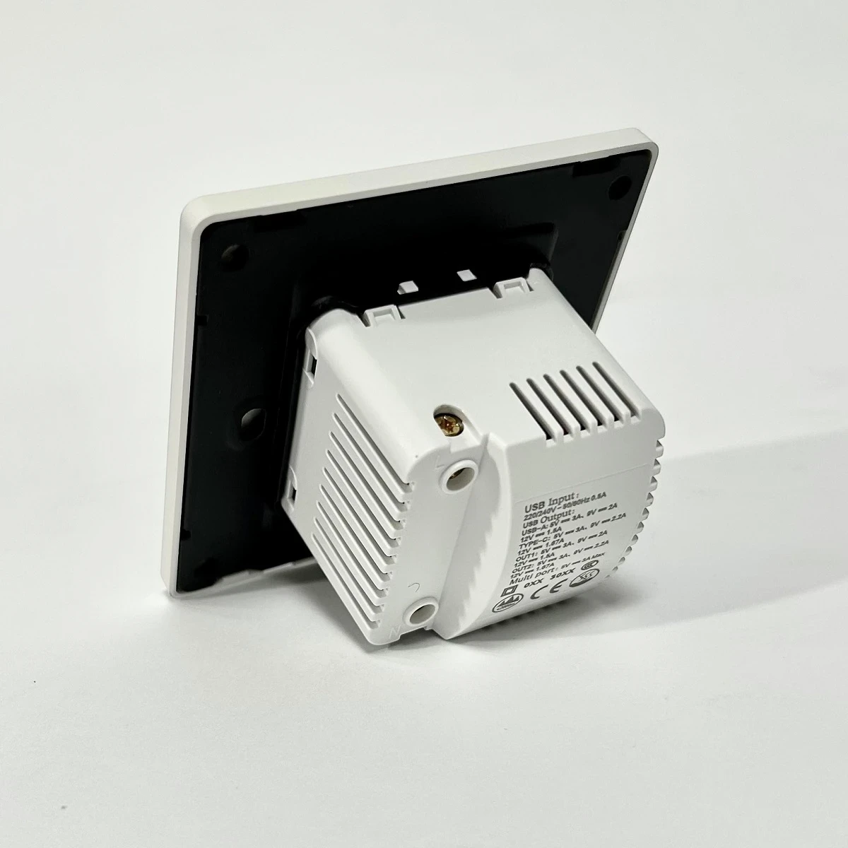 Розетка Folem RZ2 з висувними кабелями Type-C Lightning/портами Type-C/USB та швидким заряджанням 20W PD3.0 QC3.0 Білий - фото 7