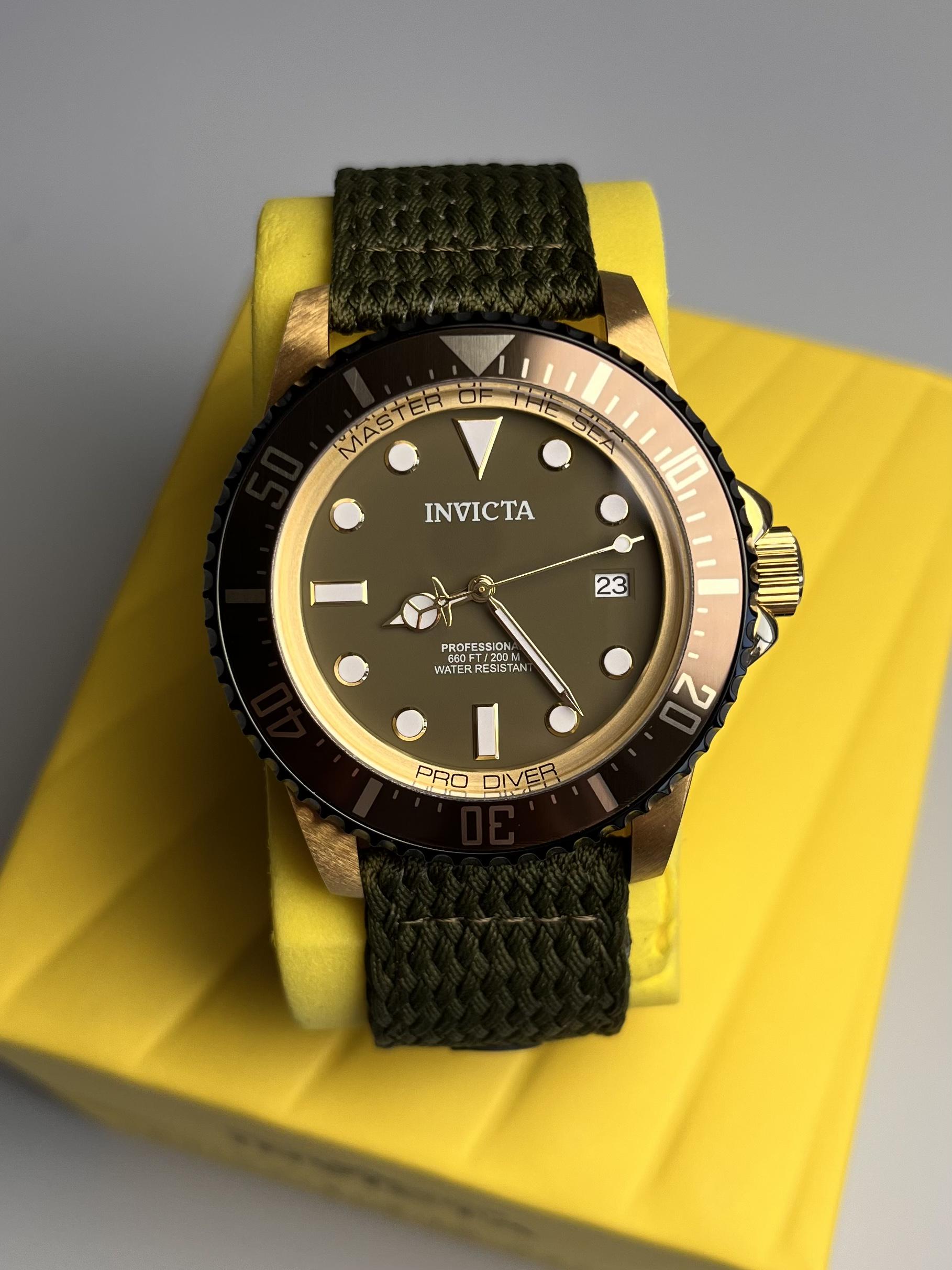 Часы спортивные Invicta 38240 Pro Diver (15190464) - фото 2 Часы спортивные Invicta 38240 Pro Diver (15190464) - фото 2