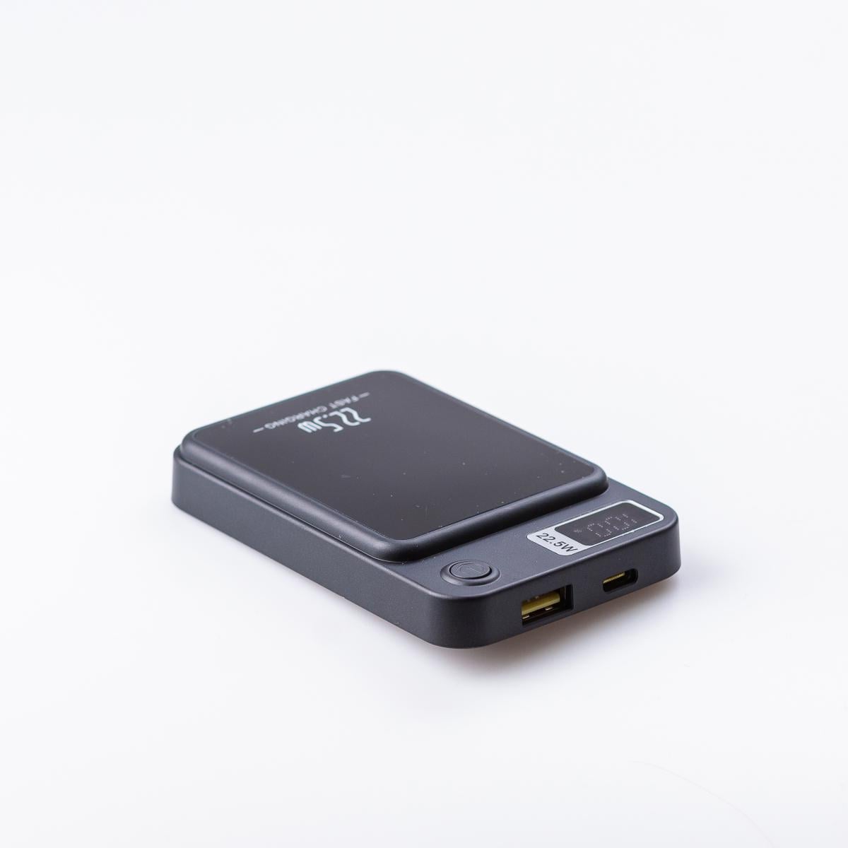 Повербанк с беспроводной зарядкой 5000 mAh USB-C/USB-A (X105) Повербанк с беспроводной зарядкой 5000 mAh USB-C/USB-A (X105)