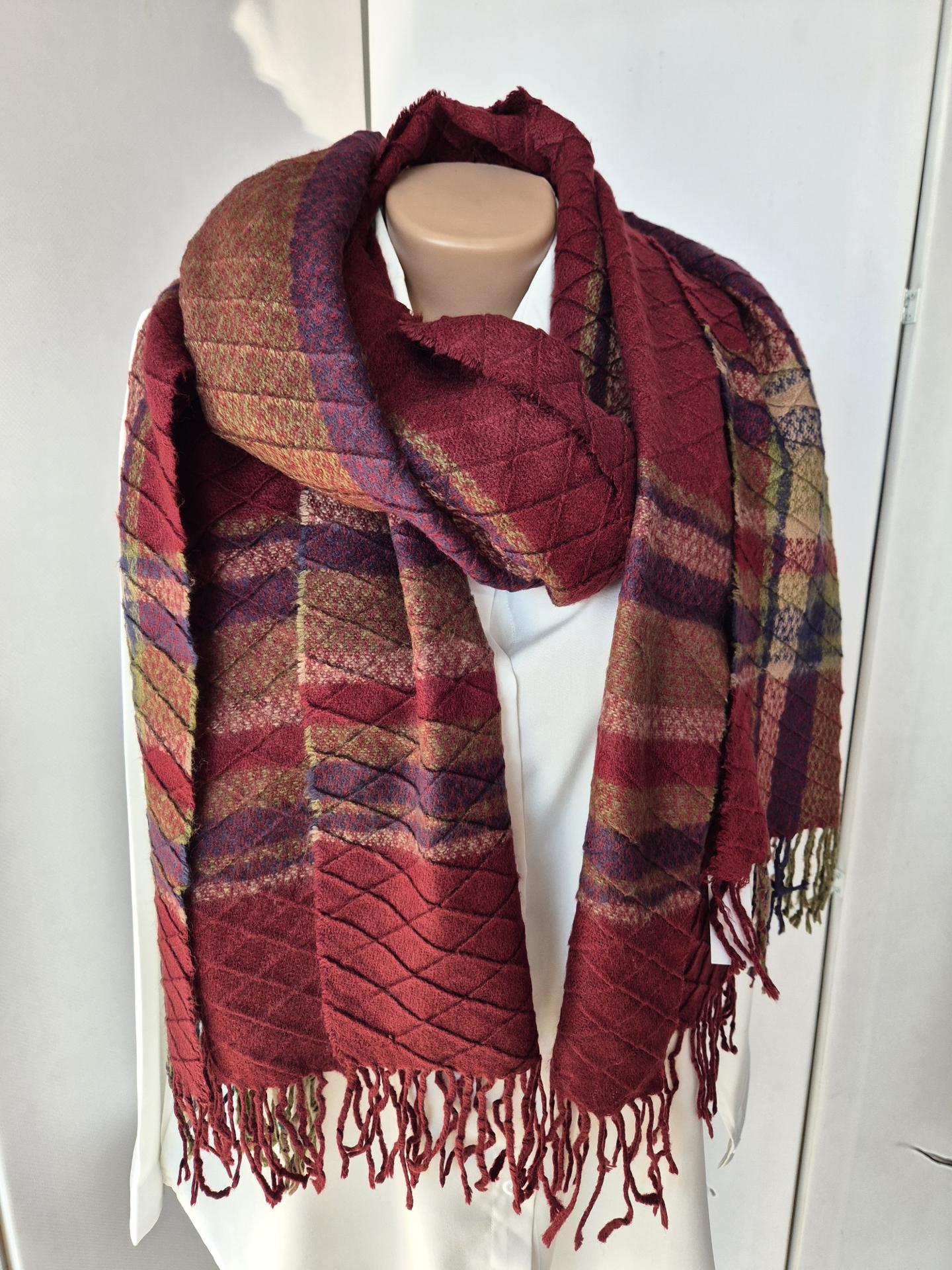 Шарф-палантин жіночий в ромби з китицями осінь-зима 224х78 см Бордовий (15924) - фото 4