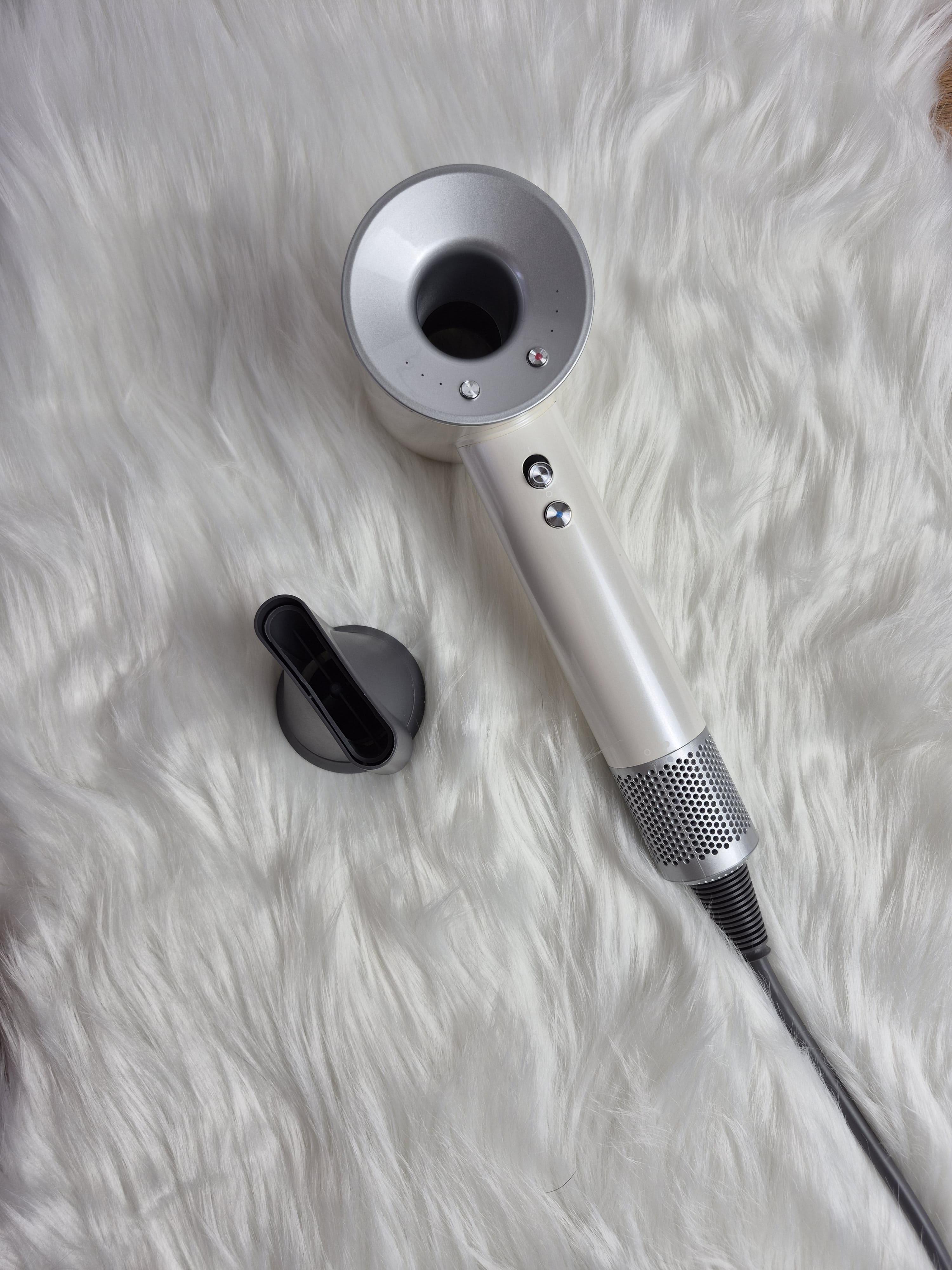 Фен для волосся Super Hair Dryer 1 насадка 1600 Вт Білий із світло-сірим (10007) Фен для волосся Super Hair Dryer 1 насадка 1600 Вт Білий із світло-сірим (10007)