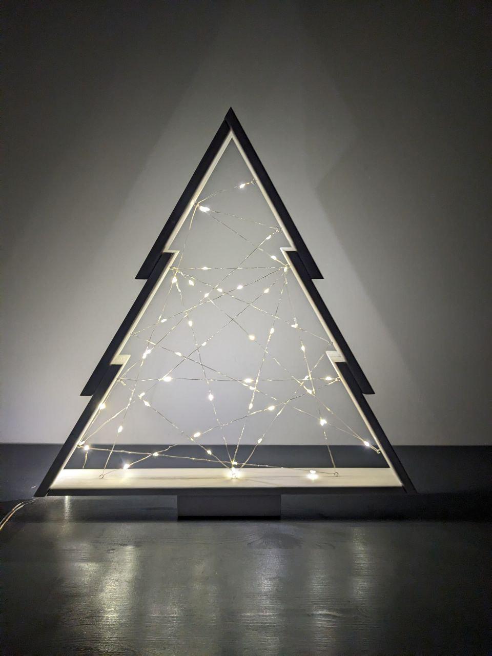 Новорічна декорація Ялинка дерев'яна з гірляндою Теплий білий (22857799)