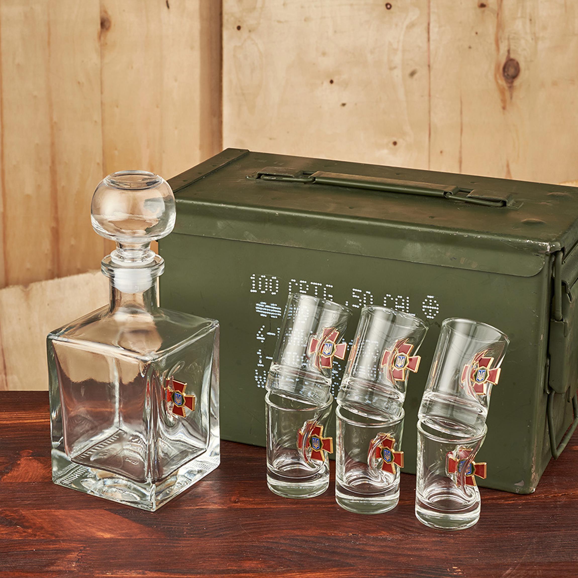 Набор VSKLO БК маленький графин и рюмки ВСУ (28918607) - фото 2 Набор VSKLO БК маленький графин и рюмки ВСУ (28918607) - фото 2