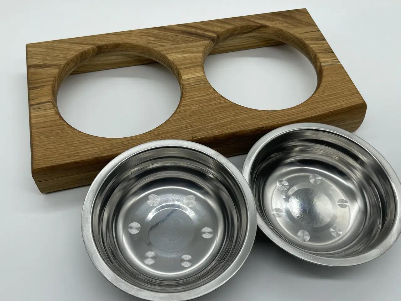 Підставка на дві миски дерев'яна для дрібних собак і котів 35х17 см Коричневий (Х-093-4) - фото 3 Підставка на дві миски дерев'яна для дрібних собак і котів 35х17 см Коричневий (Х-093-4) - фото 3