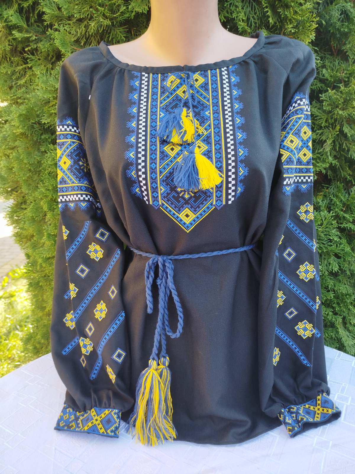 Вишита сорочка жіноча Квітковий орнамент Український 60 (29378540) - фото 3 Вишита сорочка жіноча Квітковий орнамент Український 60 (29378540) - фото 3