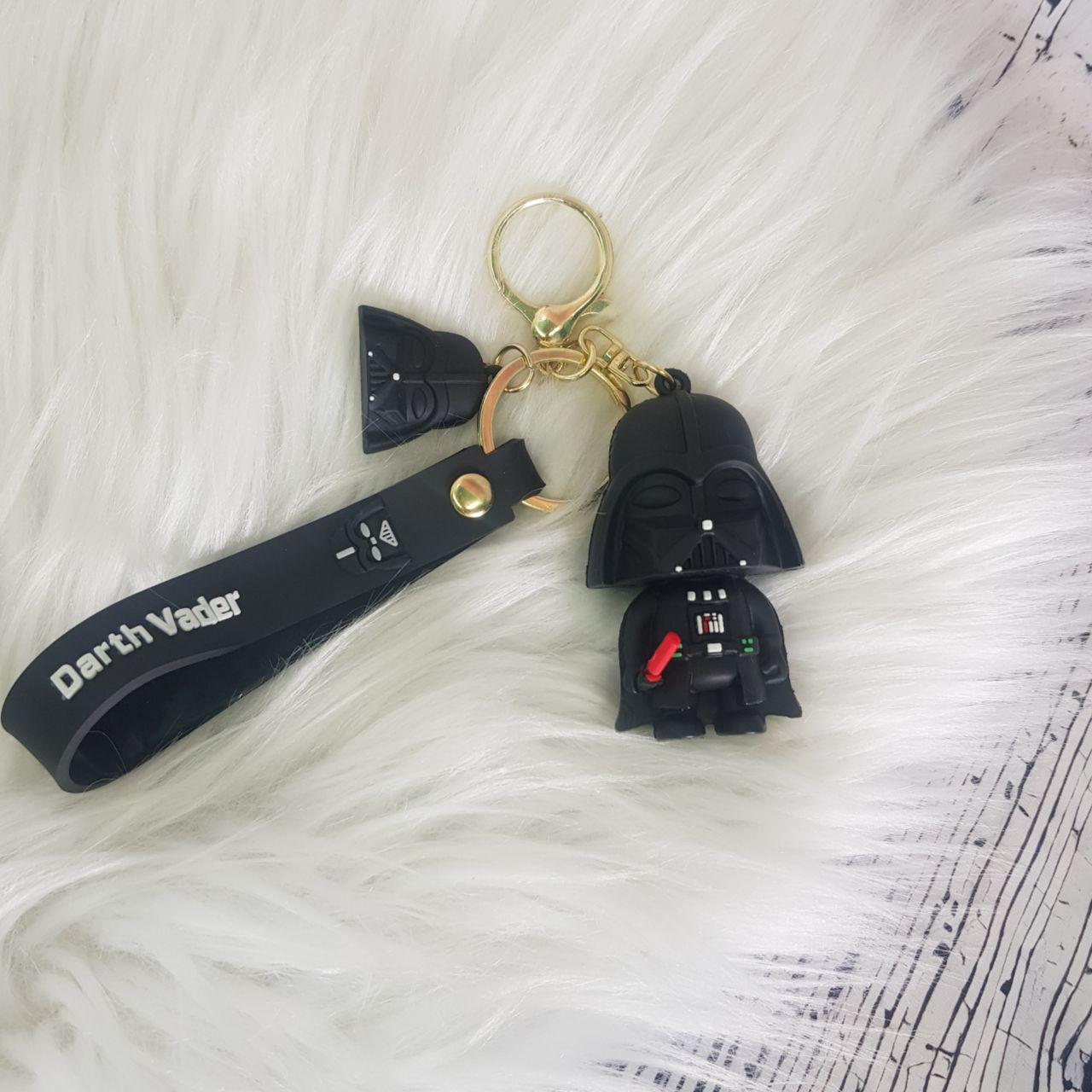 Брелок Дара Вейдер Star Wars с подвеской 6 см (2740628599)