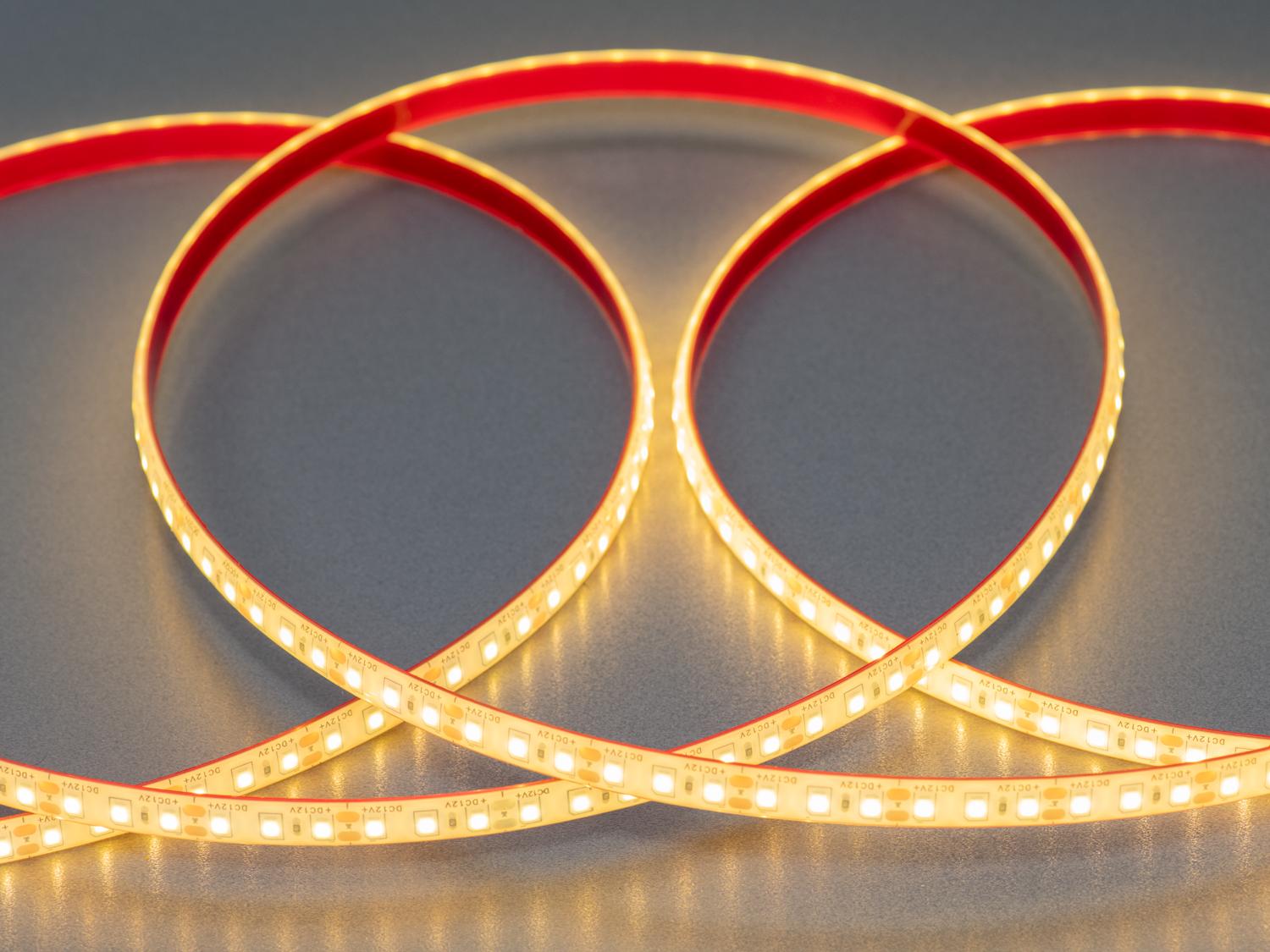 Світлодіодна стрічка 12 В 120 діодів на метр герметична 8 мм Теплий (P12-2835-120-WW-68-8/10)