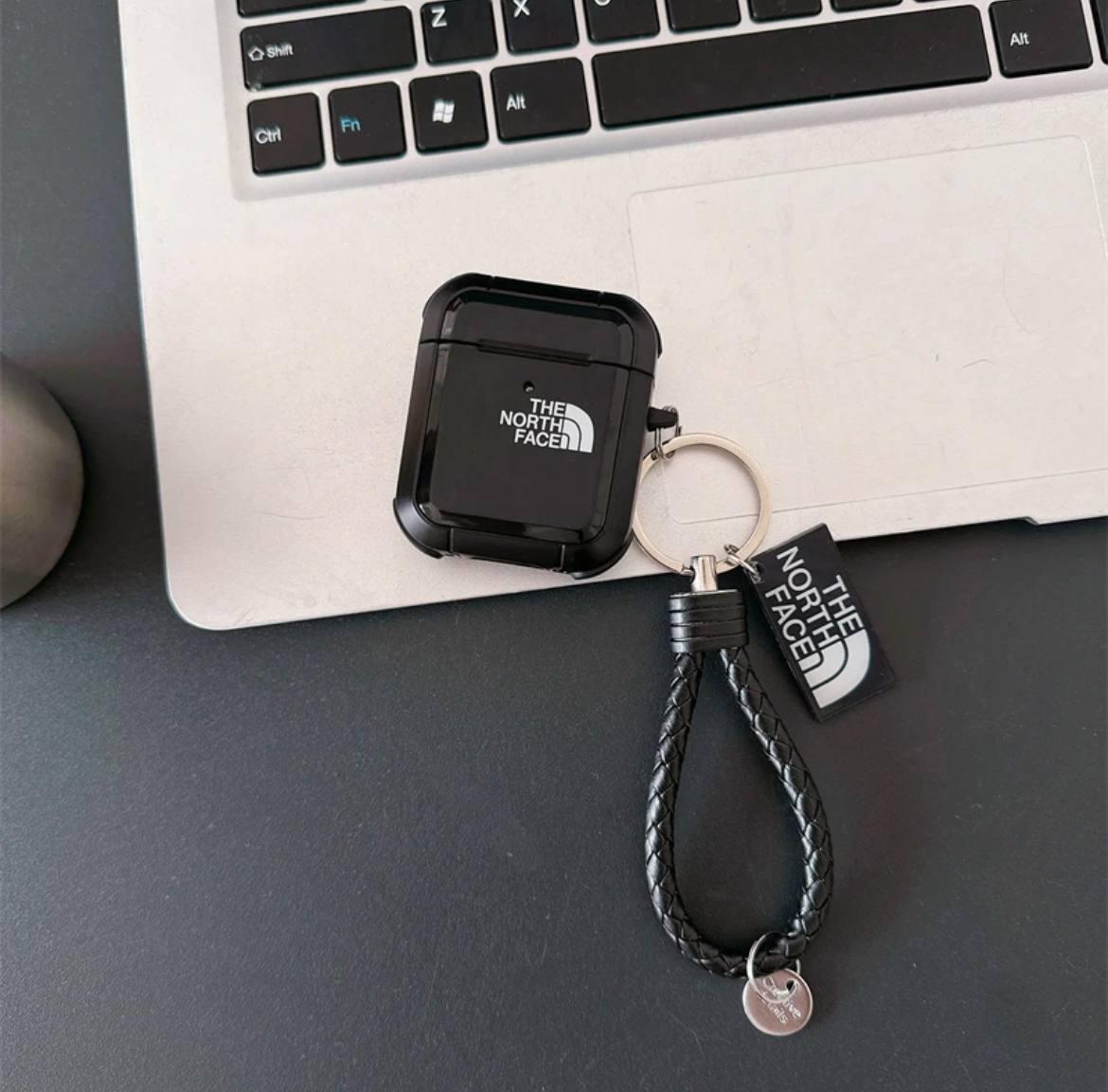 Чехол для наушников Airpods 2 The North Face с брелком Черный (1272)