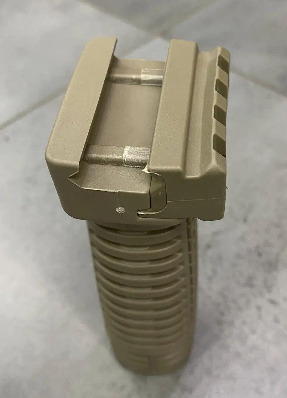 Рукоятка переноса огня DLG Tactical DLG-115 на Picatinny Койот (241863) - фото 4 Рукоятка переноса огня DLG Tactical DLG-115 на Picatinny Койот (241863) - фото 4