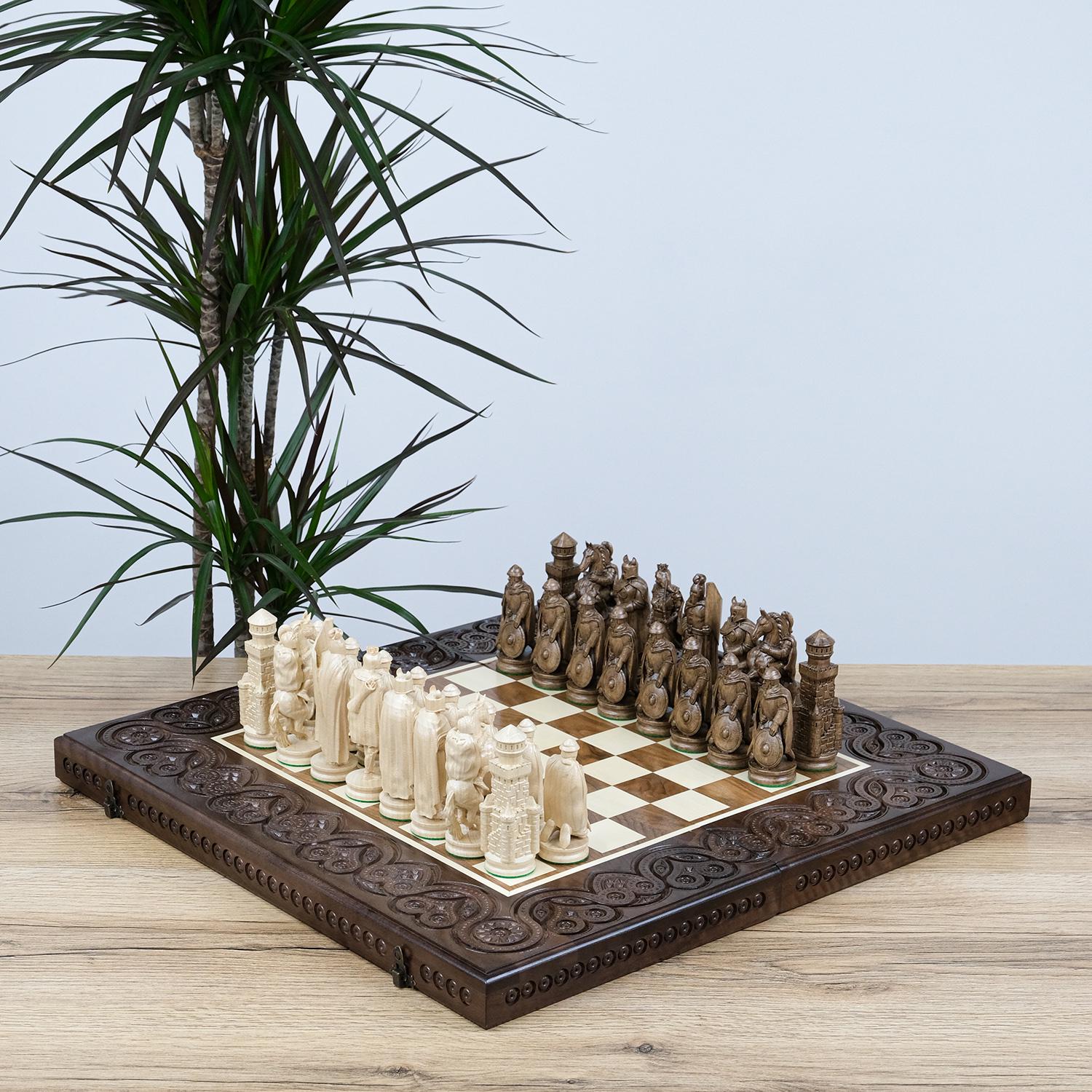 Нарди-шахи Гранд Презент Імператорські Лицарі горіх 550х550 мм (УКН 750)