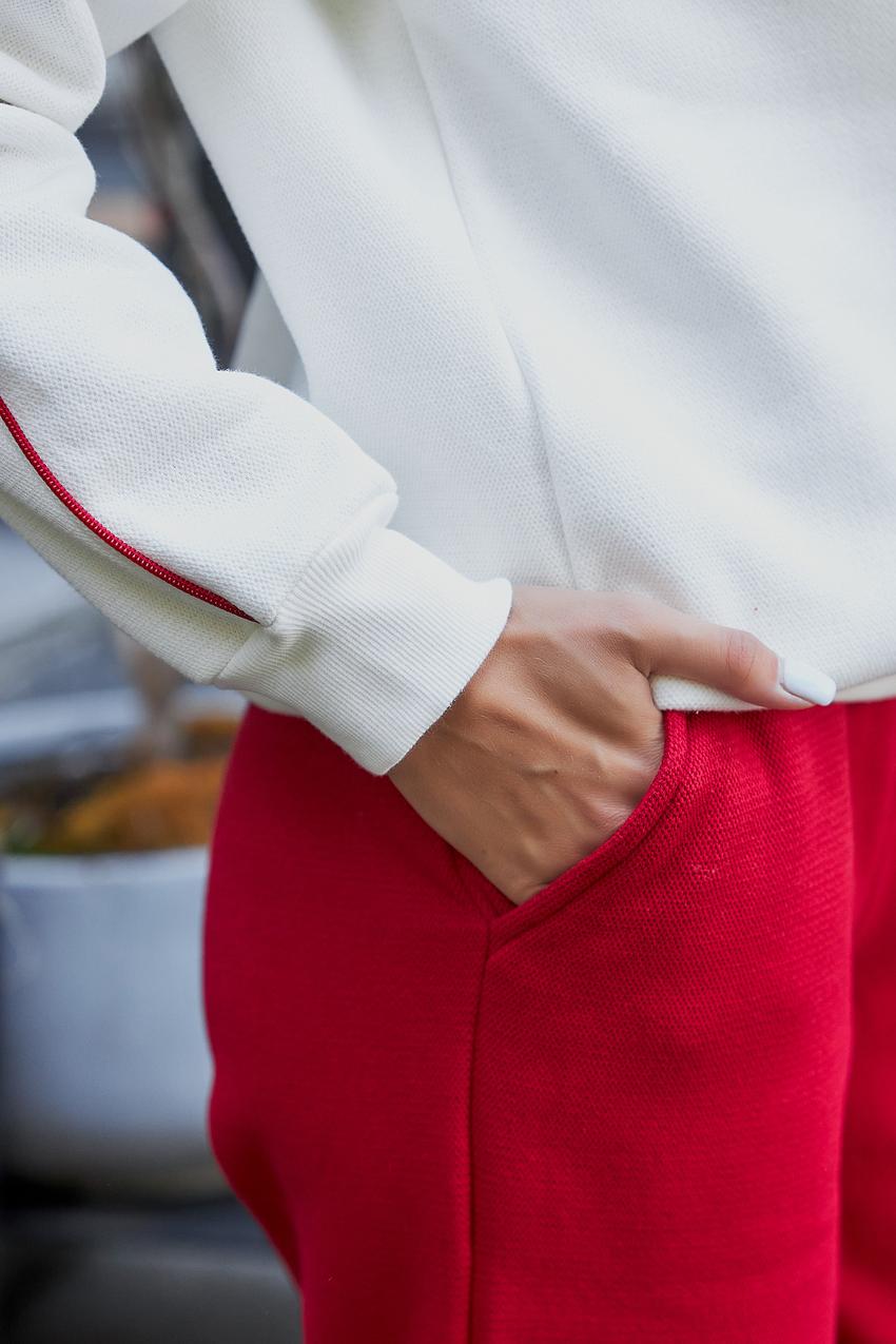 Костюм женский Лакоста М196.4 с начесом XL Кремовый/Красный (981-1-63) - фото 5 Костюм женский Лакоста М196.4 с начесом XL Кремовый/Красный (981-1-63) - фото 5