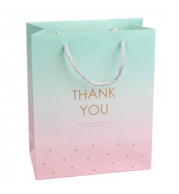 Подарочный пакет Thank you ламинированный картон 18x10x23 см Подарочный пакет Thank you ламинированный картон 18x10x23 см