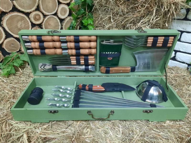 Набір розбірних шампурів для м'яса Profi з комплектом аксесуарів у дерев'яному кейсі 650х12х2, 5 мм 6 шт. (12299345)