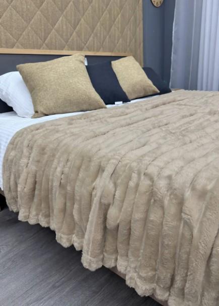 Покрывало на кровать VIP Шарпей плюш 200х230 см Бежевый (87-148) - фото 6 Покрывало на кровать VIP Шарпей плюш 200х230 см Бежевый (87-148) - фото 6