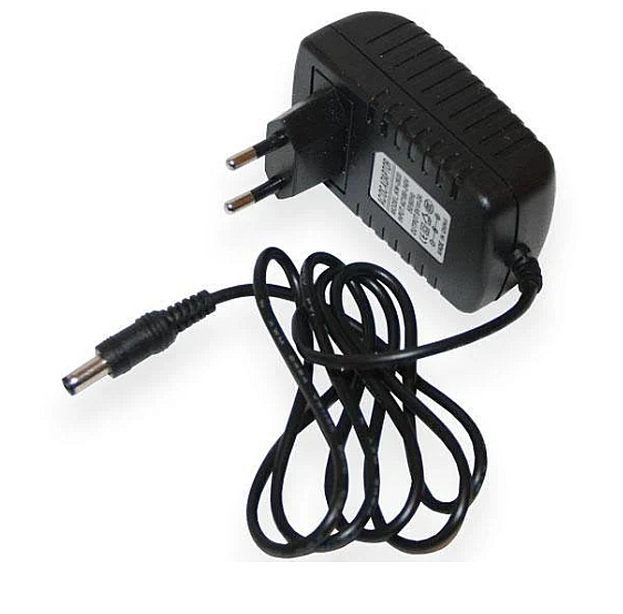 Блок питания 5 V/3 A 5,5х2,5 мм (IR004055)