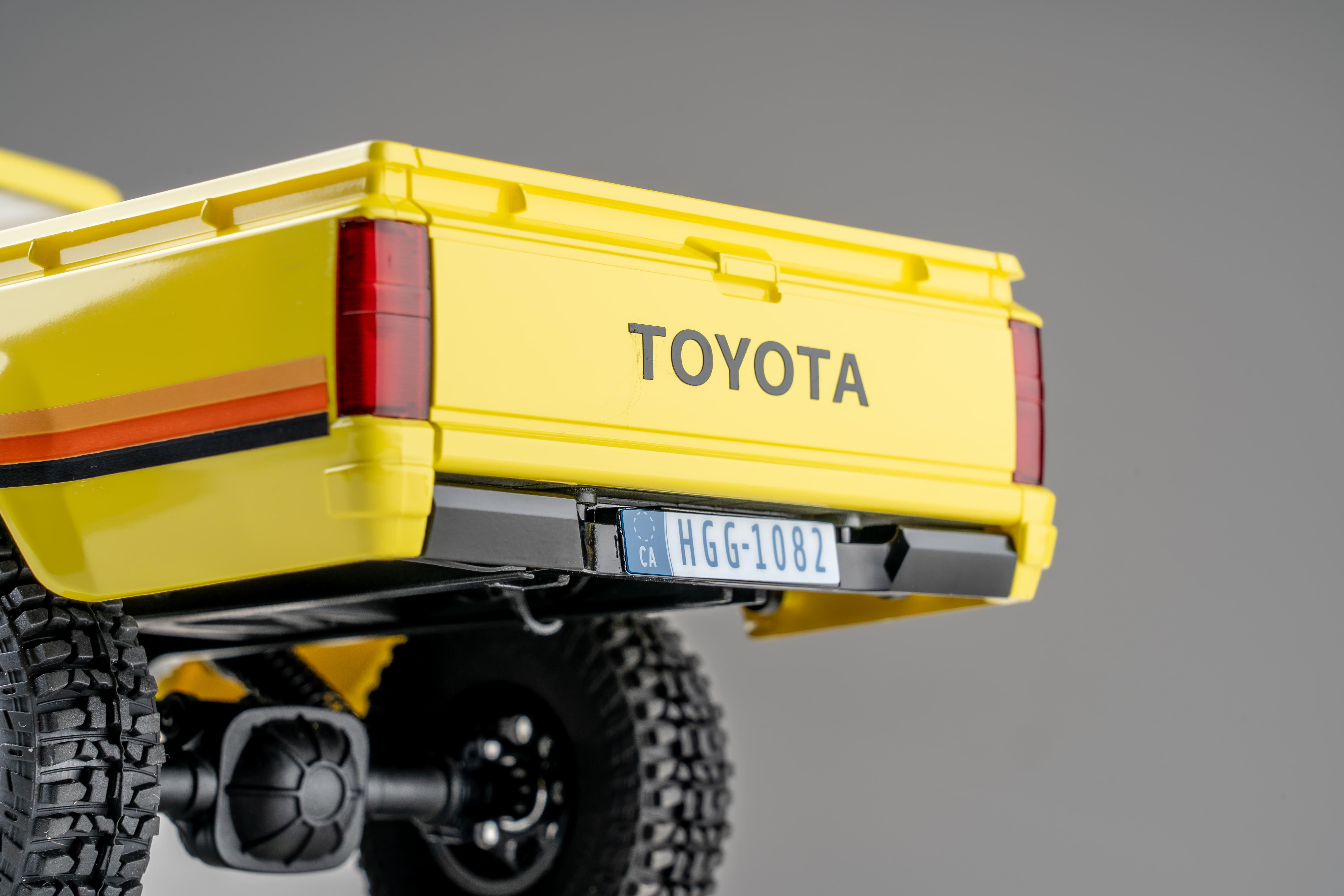 Машинка на радіокеруванні FMS 1:18 Toyota Hilux RTR - фото 23 Машинка на радіокеруванні FMS 1:18 Toyota Hilux RTR - фото 23