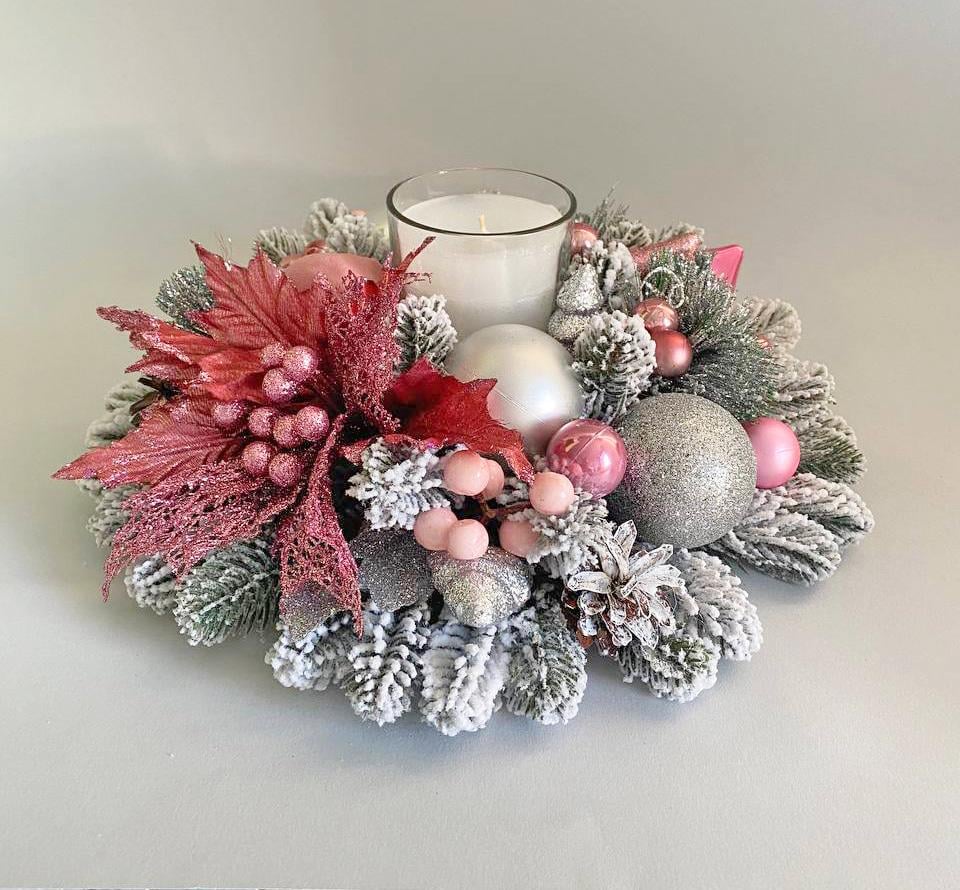 Новогодняя композиция со свечой Нежность Бело-розовый