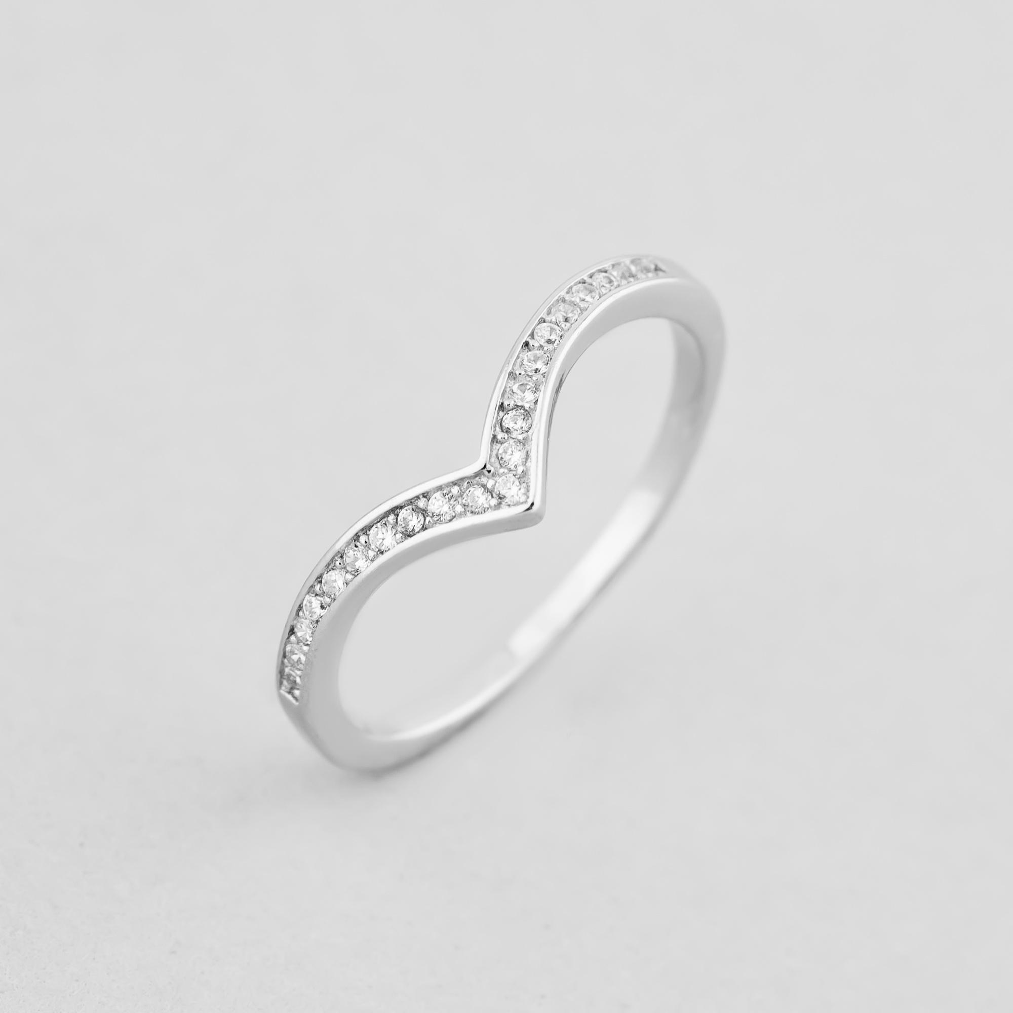 Серебряное кольцо Minimal Изгиб любви р. 17 (14661)