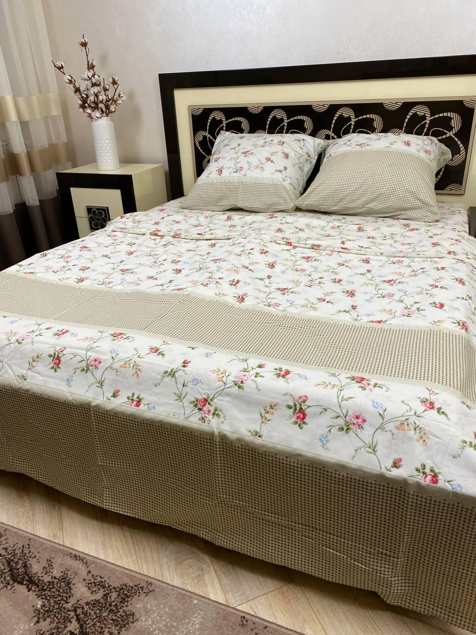 Комплект постільної білизни Квіти 180x220 см двоспальний бавовняний 50х70 см Білий