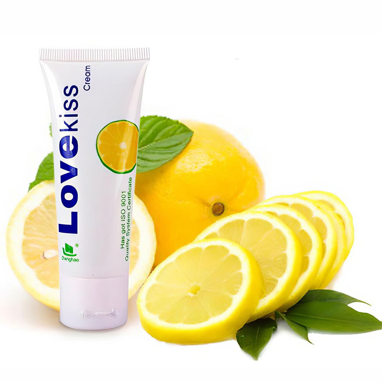 Гель-лубрикант увлажняющий Love Kiss на водной основе со вкусом лимона 50 мл (K000056) Гель-лубрикант увлажняющий Love Kiss на водной основе со вкусом лимона 50 мл (K000056)