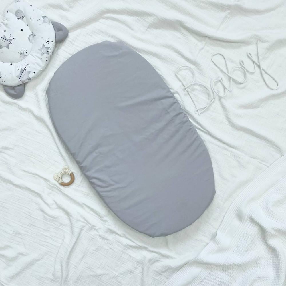 Простынь на резинке в коляску 45х80 см Серый (975) Простынь на резинке в коляску 45х80 см Серый (975)