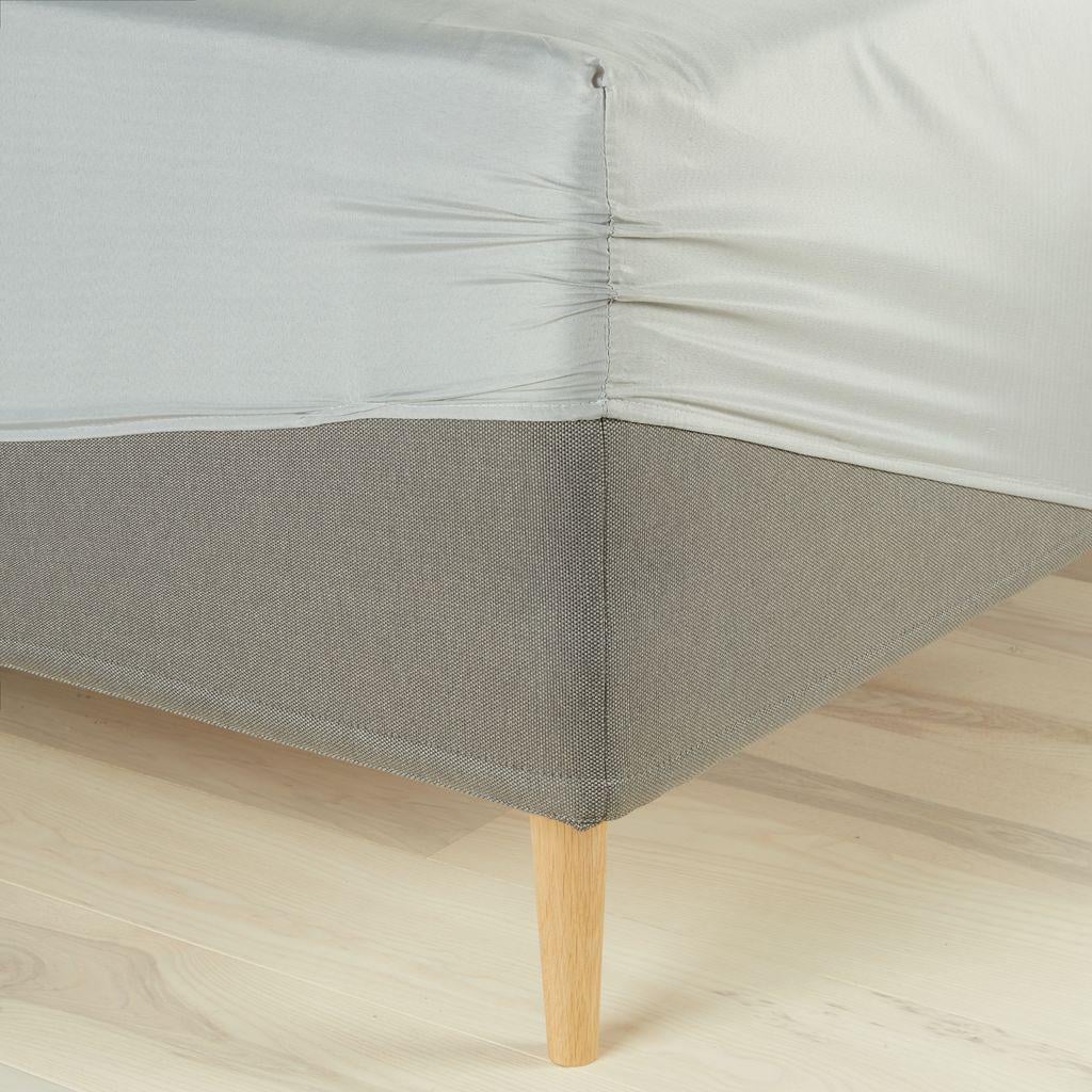 Простынь на резинке 180x200x25 см микрофибра Серый