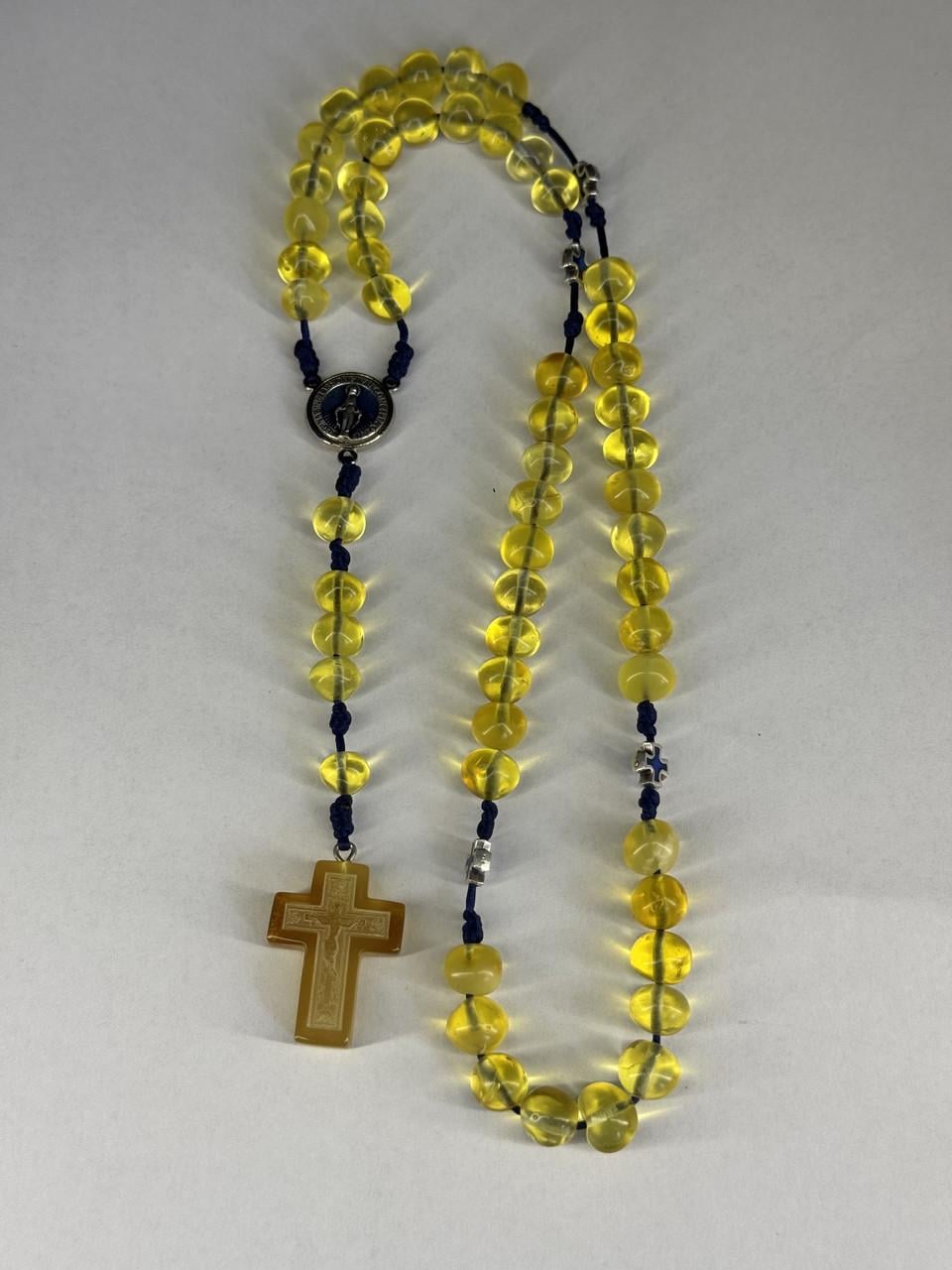 Вервица из янтаря р. 106