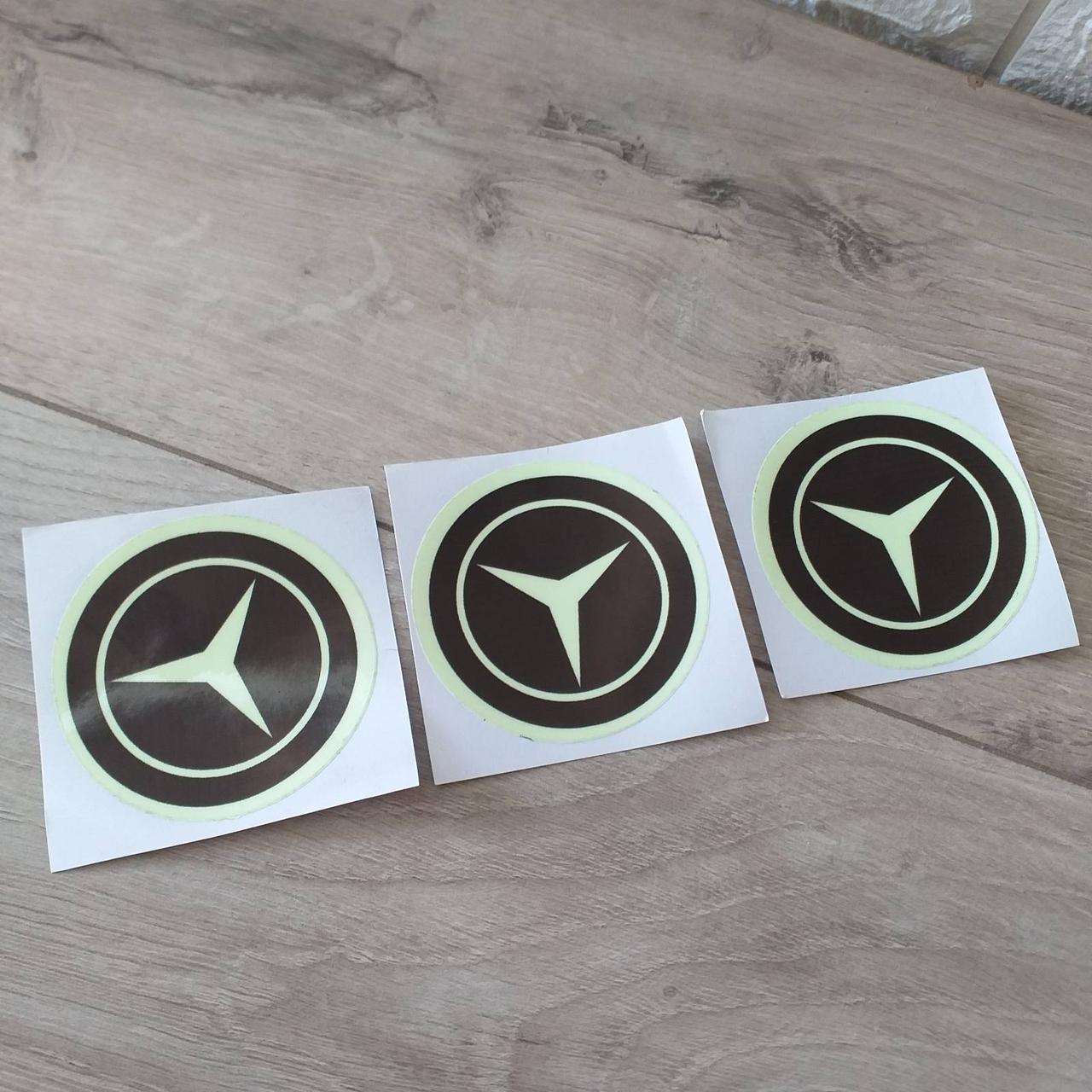 Наклейка с логотипом Mercedes-Benz d 7 см 3 шт. (KG-10929) - фото 4