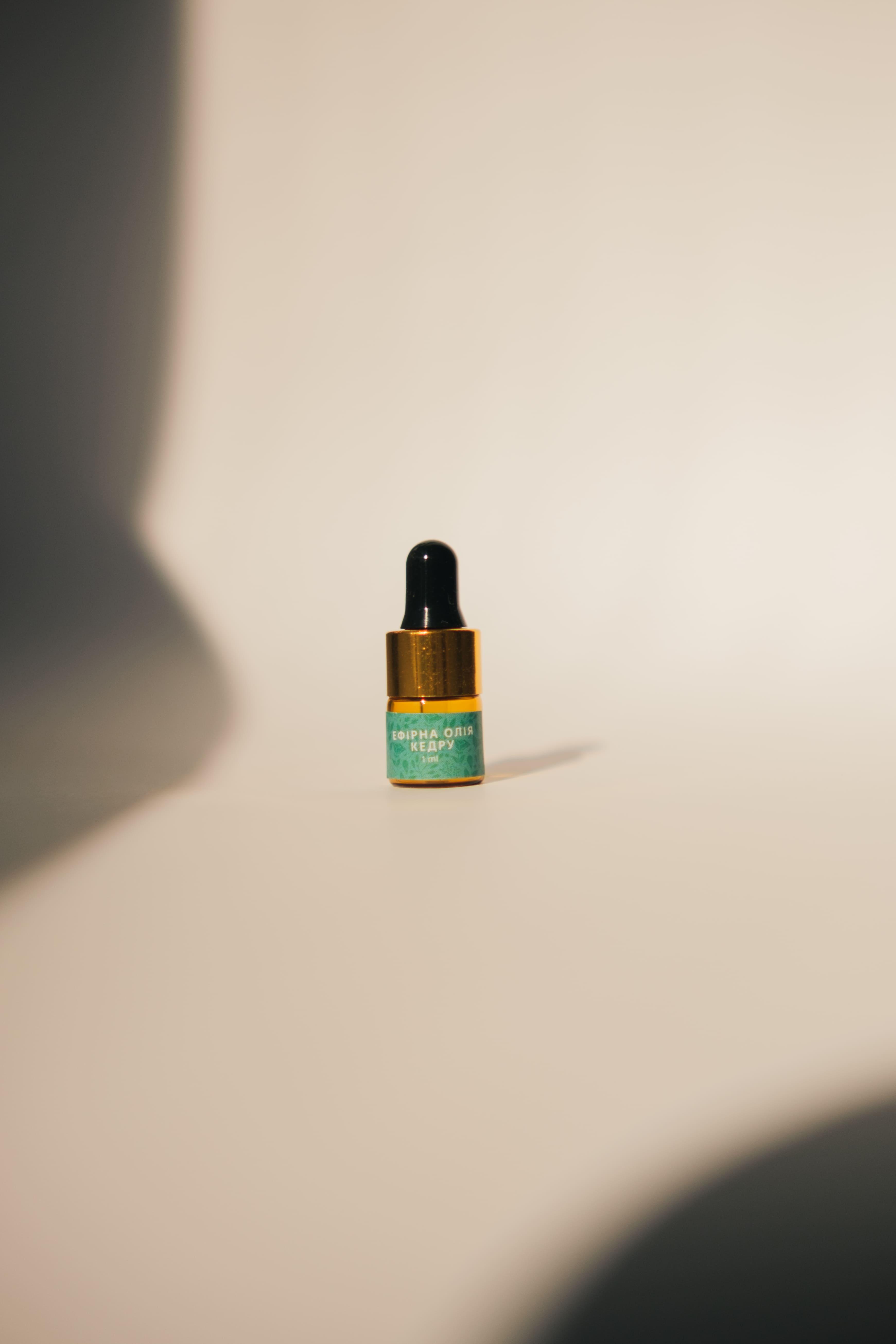 Ефірна олія кедру HERBALIST 100% натуральний концентрат 1 мл (31023011) - фото 1 Ефірна олія кедру HERBALIST 100% натуральний концентрат 1 мл (31023011) - фото 1