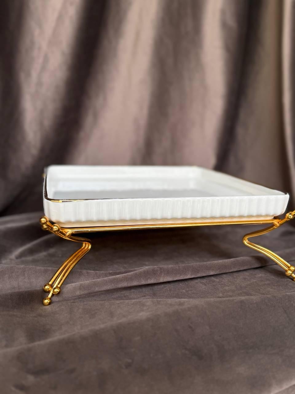 Тарелка сервировочная Yiwu LB-1562B фарфоровая 25 см Белый с золотым (33539287)