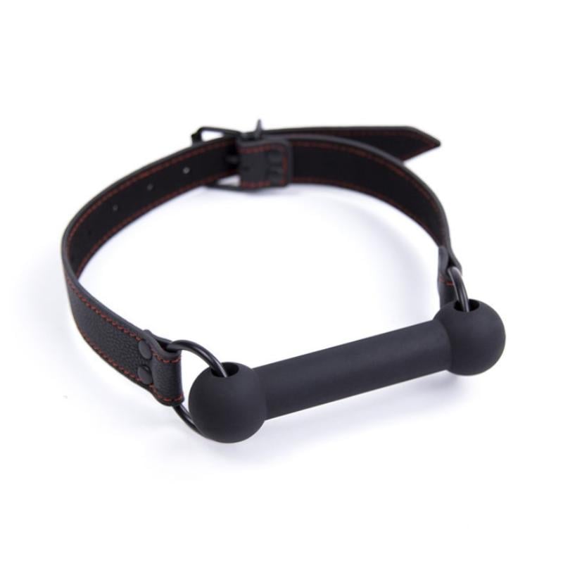 Кляп с кожаным ремешком и строчкой Silicone Bit Gag Black силиконовый Красный (1000055861)
