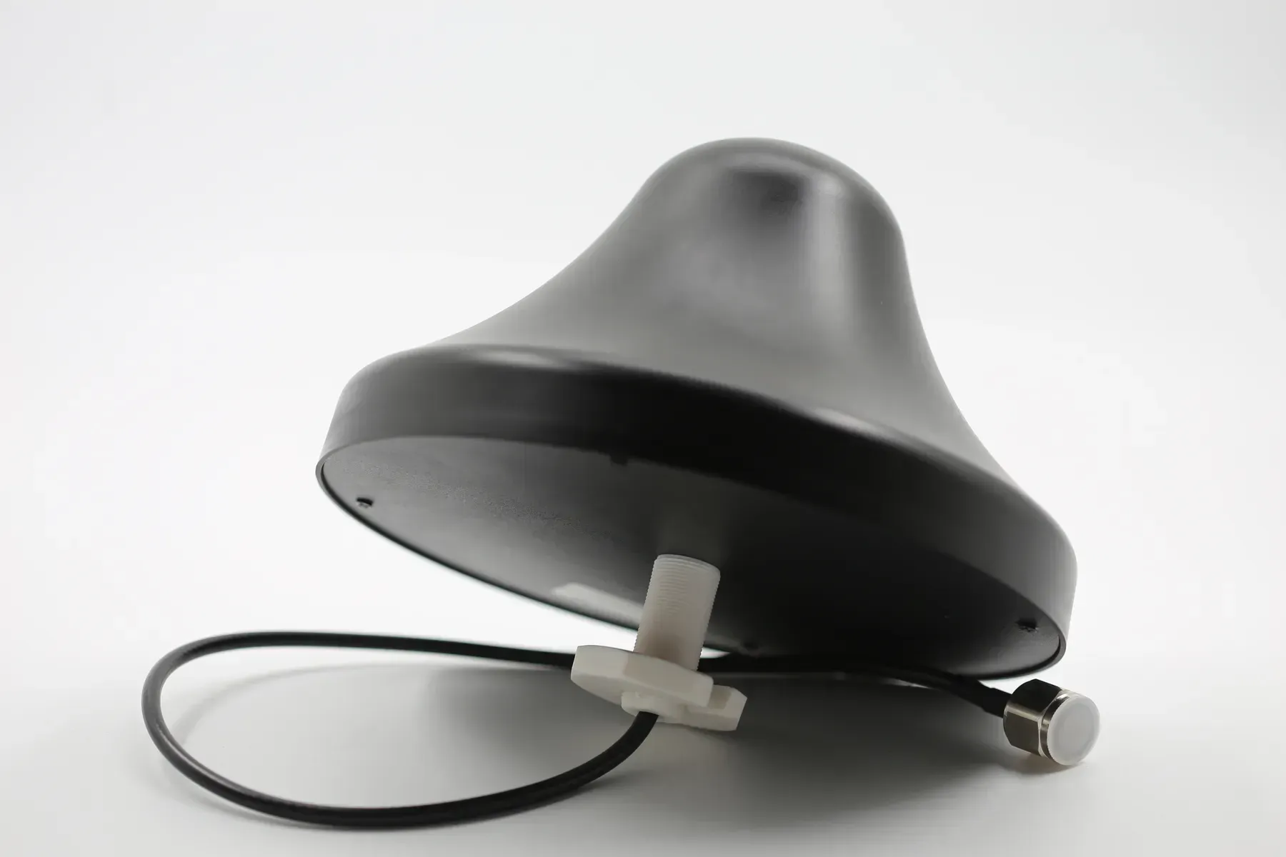 Антена Omni Ceiling Antenna 4G/5G 550-640 MHz 360° покриття (ZD-OCA-550-640-2/5-NF)