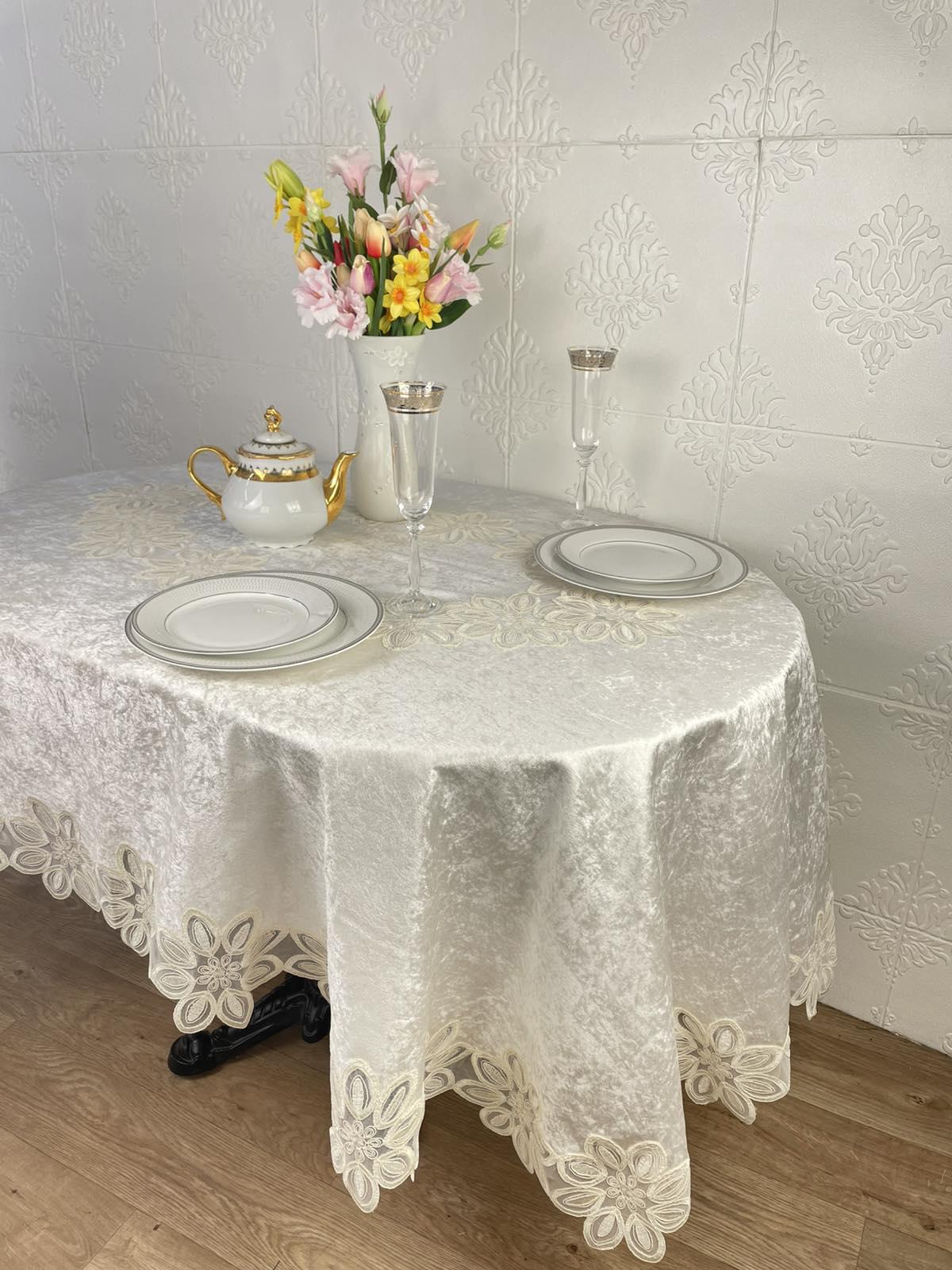 Скатертина велюрова Acme Tekstil PVS Lux Daisy ovale 160x220 см Krem (CN37738)
