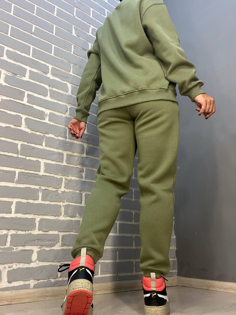 Брюки женские PEPPER MINT 24-13 спортивные джоггеры резинка на талии утепленные S Хаки (928) - фото 3 Брюки женские PEPPER MINT 24-13 спортивные джоггеры резинка на талии утепленные S Хаки (928) - фото 3