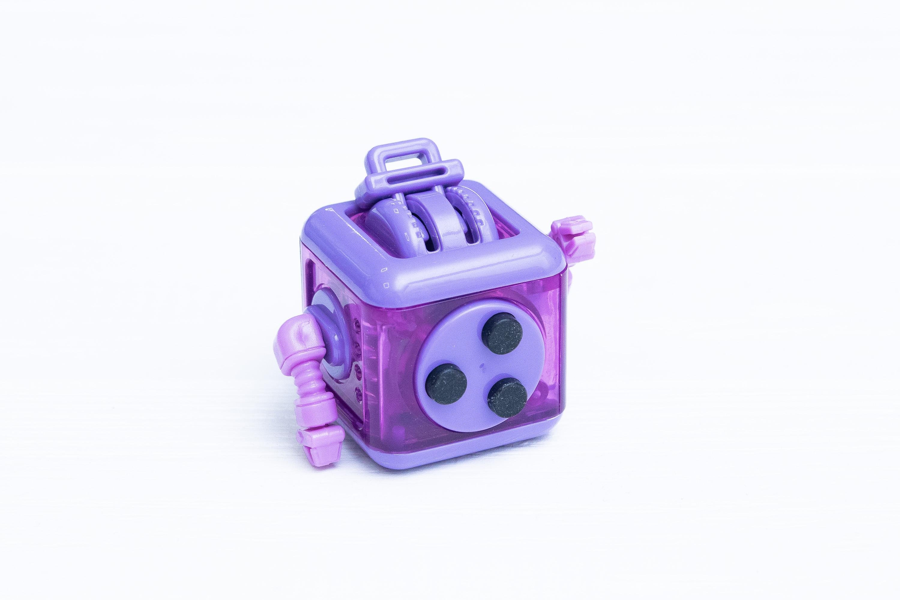 Антистрес кубик Robot Фіолетовий (23281082) - фото 3 Антистрес кубик Robot Фіолетовий (23281082) - фото 3